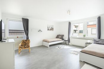 Moderne Monteurwohnungen Wuppertal 2-5 Pers. Picture 2
