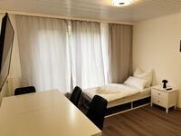 Monteurswohnung mit Balkon in der Stadt! Gute Abindungen Bild 2
