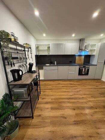 Monteurhaus für bis zu 14 Personen – WLAN, Küche, Parkplätze Bild 5