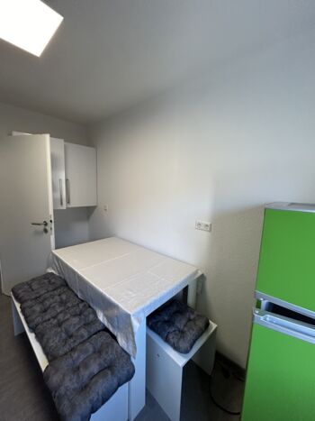 Erstbezug Wohnung / WG / Gästezimmer / Pension in Karlsruhe Bild 2