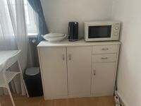 komfortables Einzelzimmer Forbach - Smart TV, Küche und WLAN Bild 5