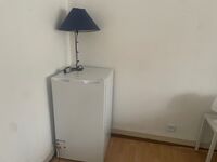 komfortables Einzelzimmer Forbach - Smart TV, Küche und WLAN Bild 16