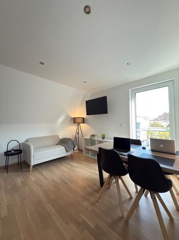 Wohnzimmer/Essbereich