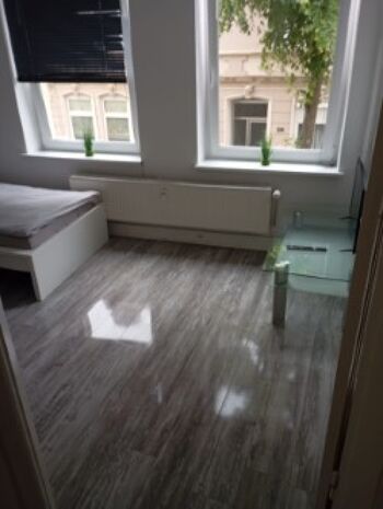 Zentral gelegen, gut ausgestattete Mitarbeiterunterkünfte Picture 4