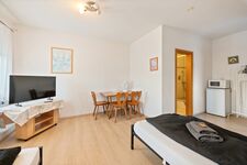 Monteurzimmer Zimmer mit eigenem Bad/WC. Gemeinschaftsküche Bild 7