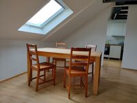 K-6 großzügige Wohnung mit EBK, WM, PKW Stellplatz uvm. Zdjęcie 1