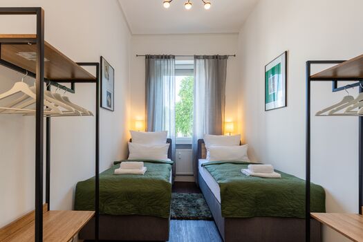Ein gemütliches ruhiges Zimmer mit Einzeln- oder als Doppelbettvariante mit TV+ und Arbeitsplatz