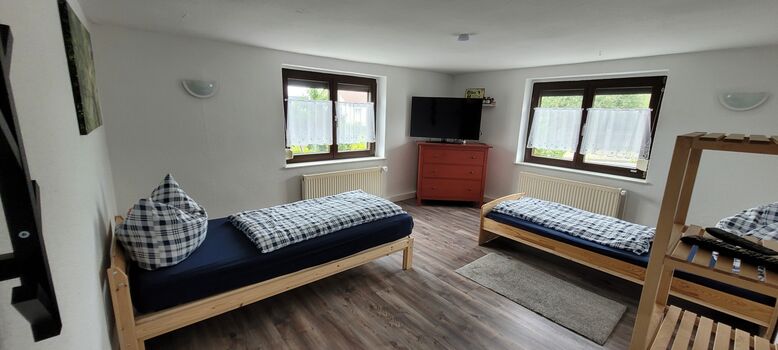 Schlafzimmer 1 mit 2 Betten 