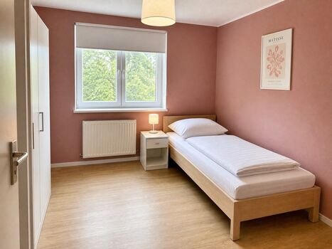 MH12 / TOMASZ-LIVING in DUISBURG - Einkaufsmöglichkeiten nah Bild 3
