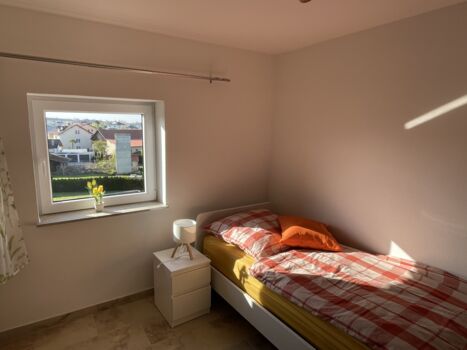 zentrale Wohnung in Niederwalting - 3 separate Schlafzimmer
