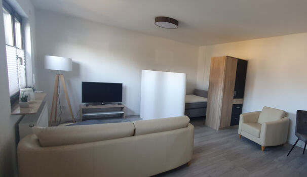 Schönes möbliertes 1-Zimmer-Apartment für Pendler in Hennef