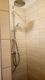 Komfortable Bäder mit Regendusche