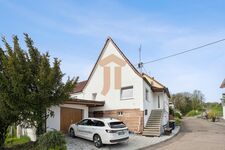 Parkplatz vor der Garage