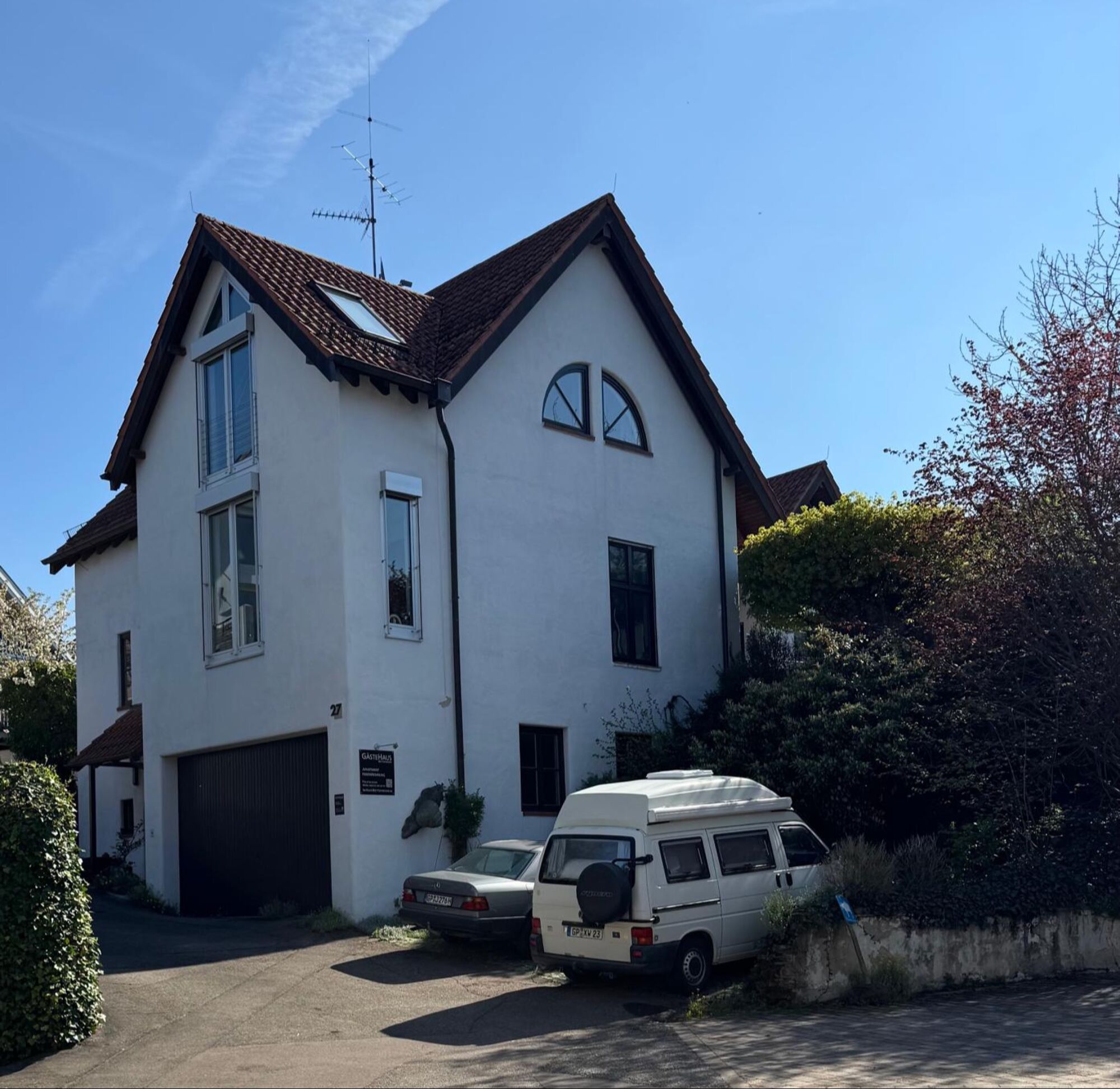 Gästehaus mit Parkplätze