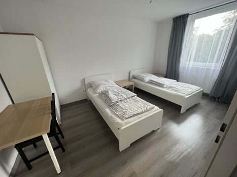 Schlafzimmer 1