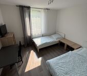 Schlafzimmer 4