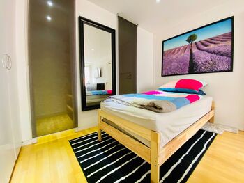 Max Apartment