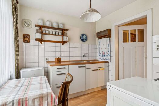 Komplett möblierte Zimmer Bild 5