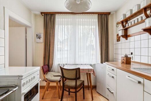 Komplett möblierte Zimmer Bild 4