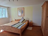 3. Schlafzimmer mit Doppelbett 