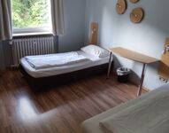 nur Einzelbetten mit Bettwäsche