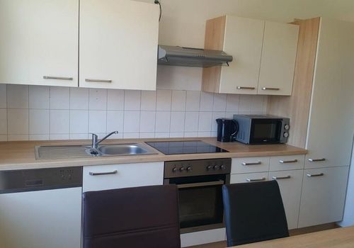 6 Ferienwohnungen für je 2-8 Personen Einzelbetten/ Balkon Bild 4