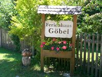 Willkommensschild am Ferienhaus Göbel, Kipfenberg